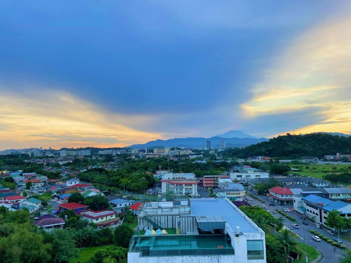 Queensland Suites At Aru Suites, Kota Kinabalu Dış mekan fotoğraf